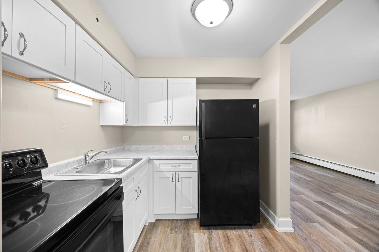 7115 36th St #1-2 - Photo 5 of 10