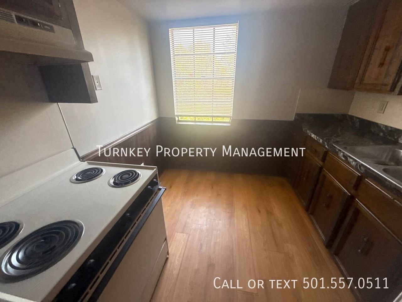 1700 Sanford Dr - Photo 3 of 16