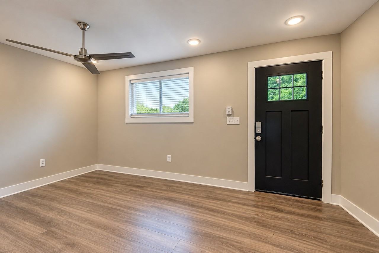 2018 Jefferson St #C - Photo 2 of 10