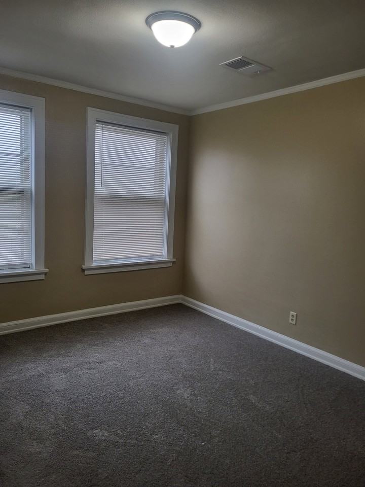 3958 N 22nd St #311 - Photo 5 of 10