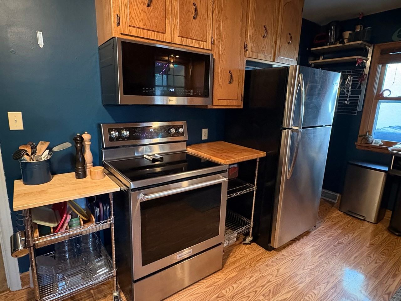 748 Hoyt Ave W - Photo 7 of 15