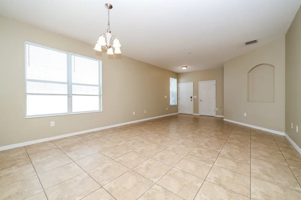 10306 Greystone Ridge Ct - Photo 5 of 10