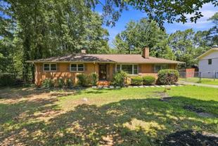 406 Jasmine St - Photo 1 of 1