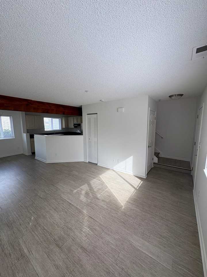 667 Walden Cir - Photo 2 of 14