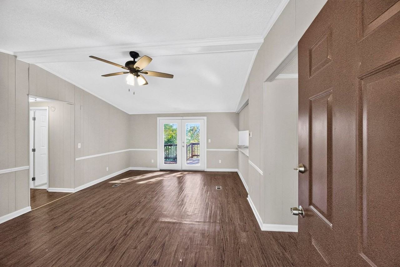 106 Timberline Ct - Photo 5 of 39