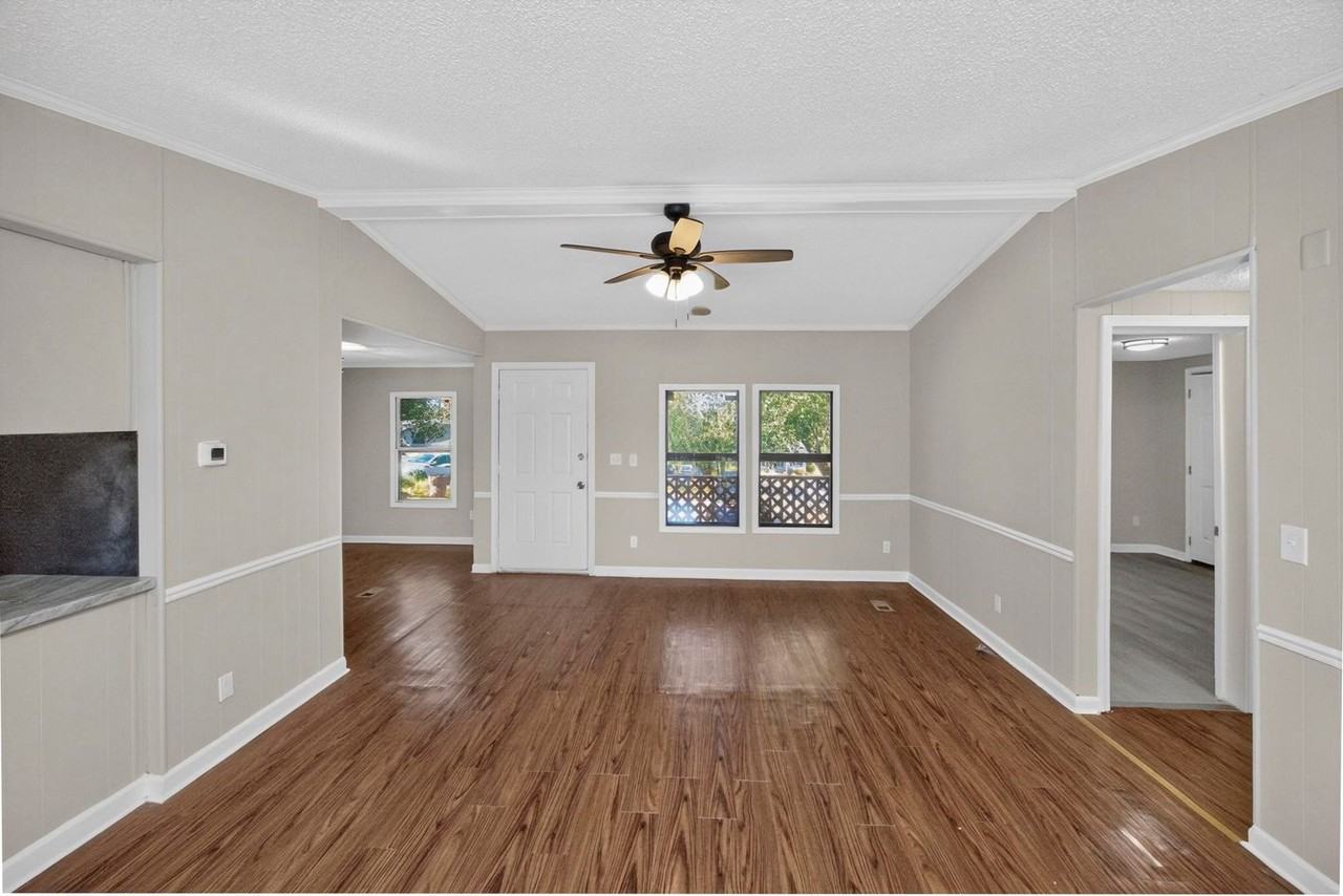 106 Timberline Ct - Photo 6 of 39