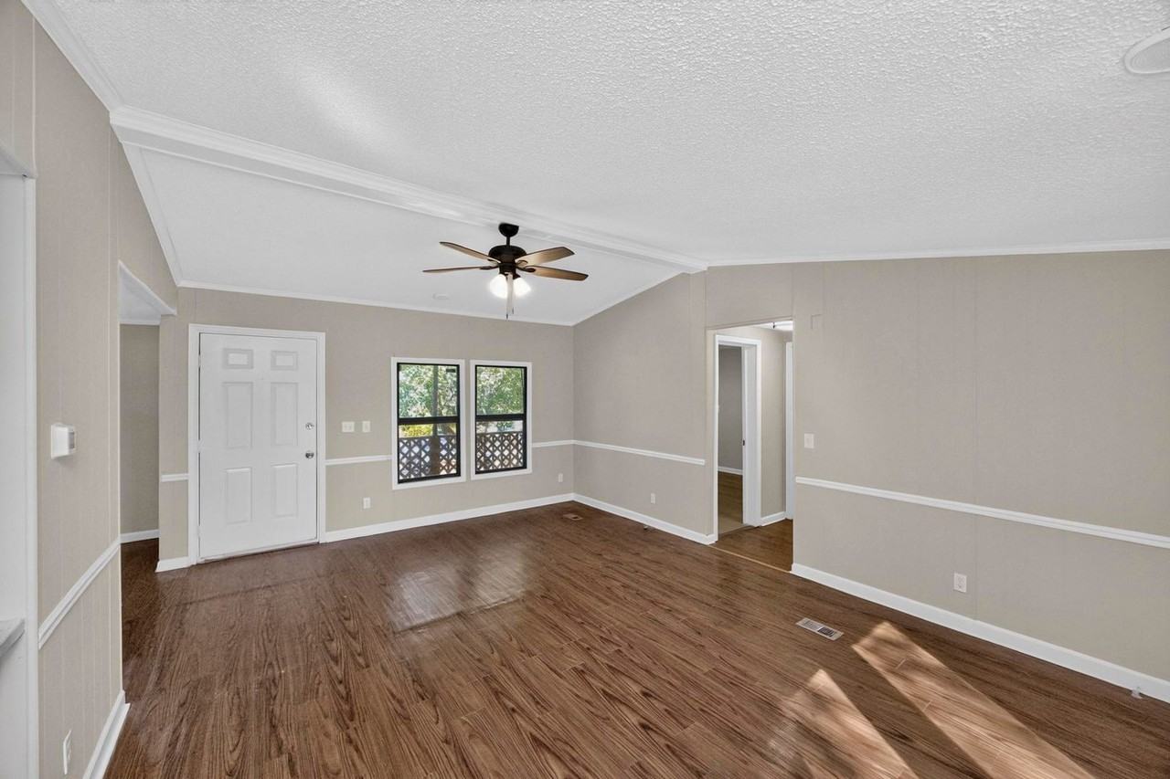106 Timberline Ct - Photo 7 of 39