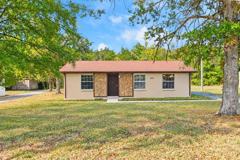 3312 Kings Ln - Photo 1 of 1
