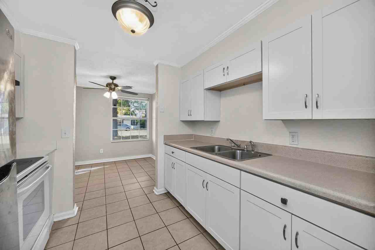 3312 Kings Ln - Photo 6 of 29