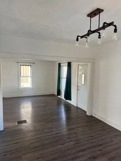 1744 N Monroe St - Photo 3 of 10