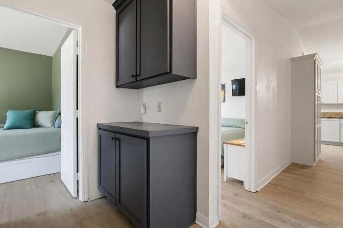 743 Davis St - Photo 5 of 20