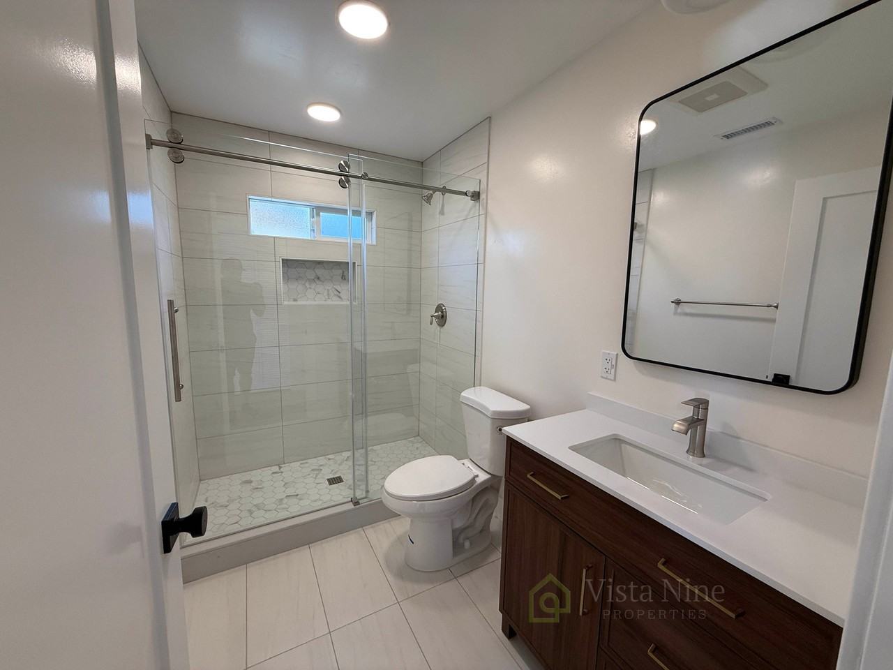 909 S Spruce St - Photo 7 of 13