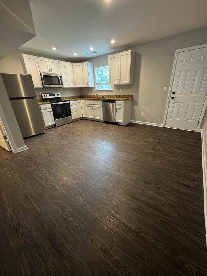 315 Chestnut St #A - Photo 3 of 12