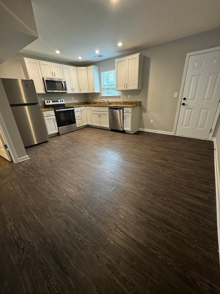 315 Chestnut St #A - Photo 4 of 12