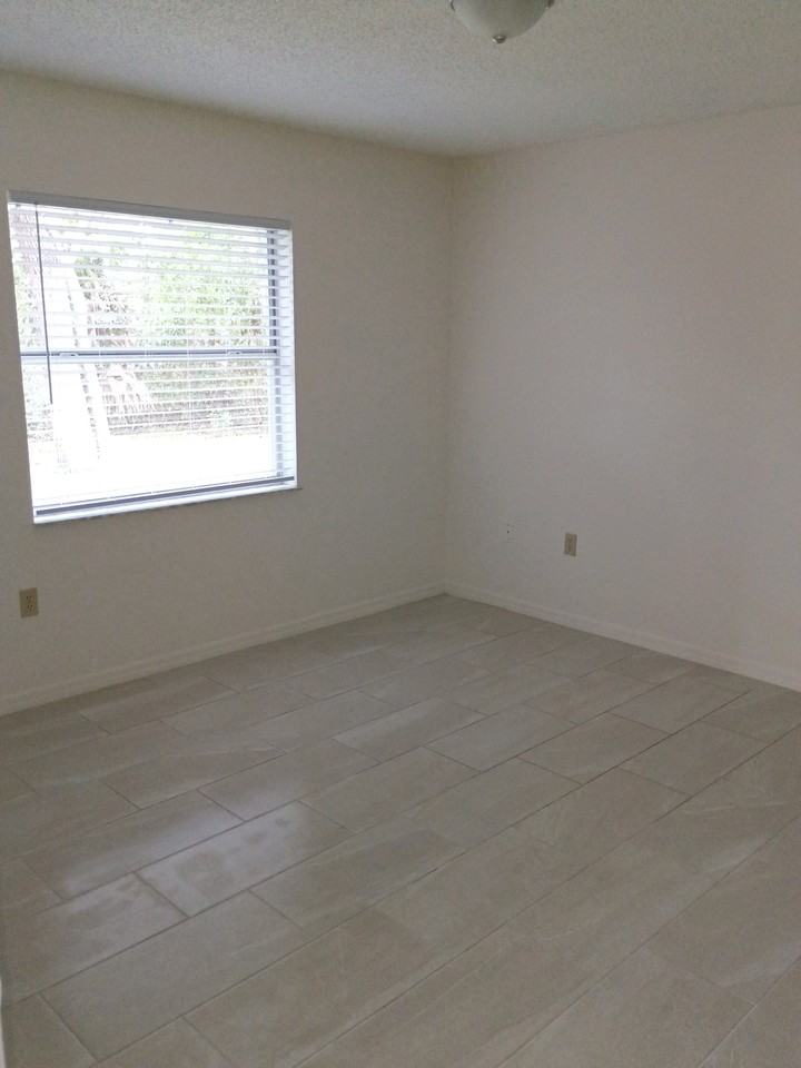 1255 Malone Ave - Photo 7 of 14