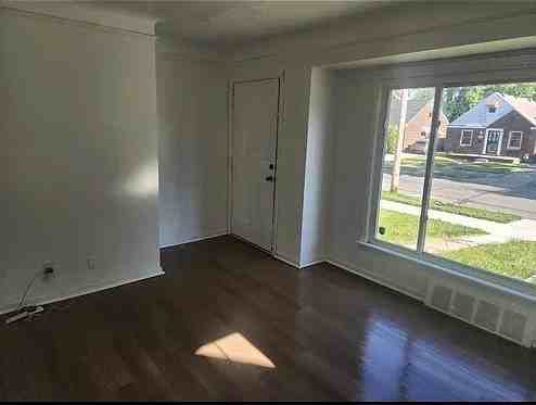 16509 Tacoma St - Photo 3 of 5