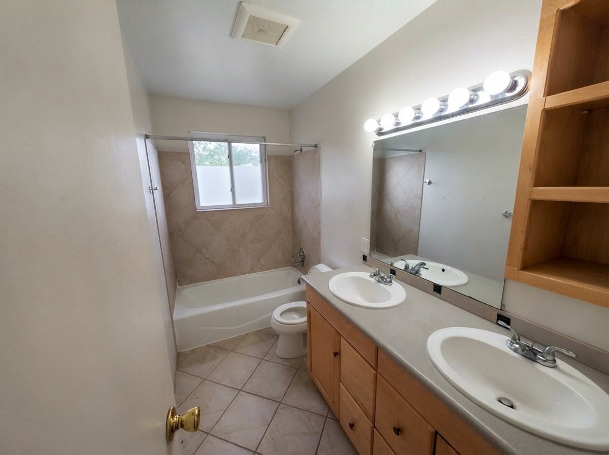 11781 Galapago Ct - Photo 6 of 12