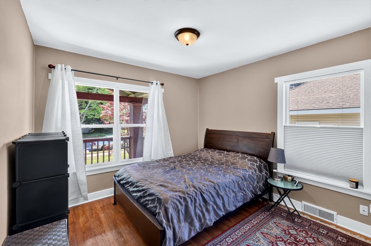 3927 N Jefferson St - Photo 6 of 12