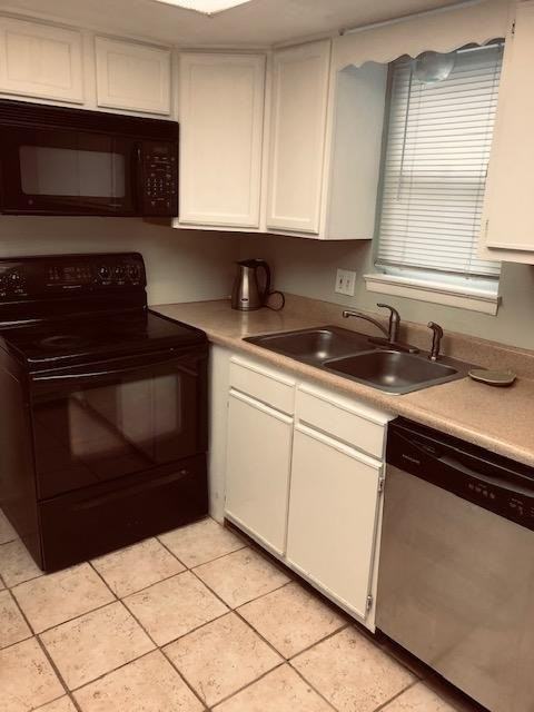 21815 Hidden Rivers Dr N - Photo 3 of 20