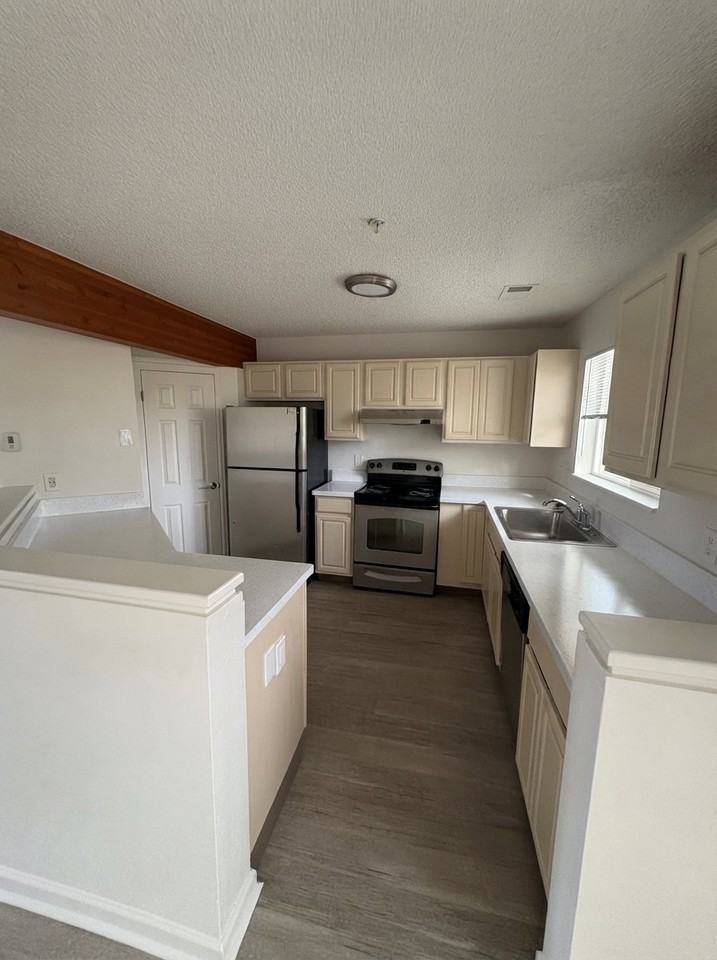 670 Walden Cir #205 - Photo 5 of 16