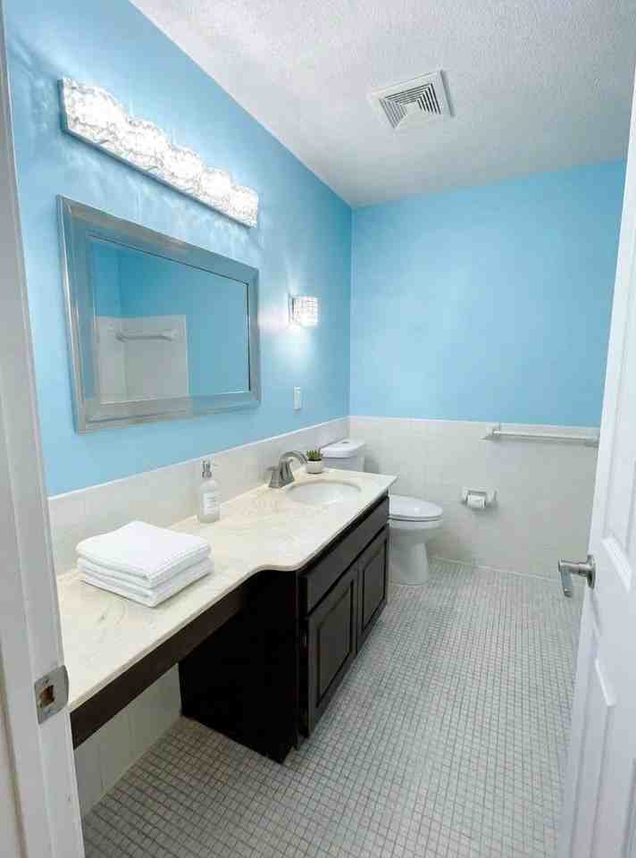 2645 Alabama Ave S - Photo 5 of 6