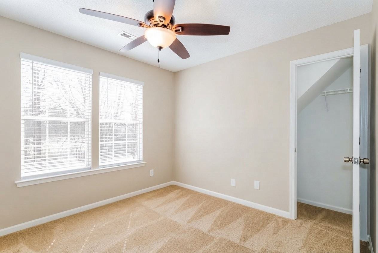 3033 Hawick Commons Dr - Photo 3 of 10