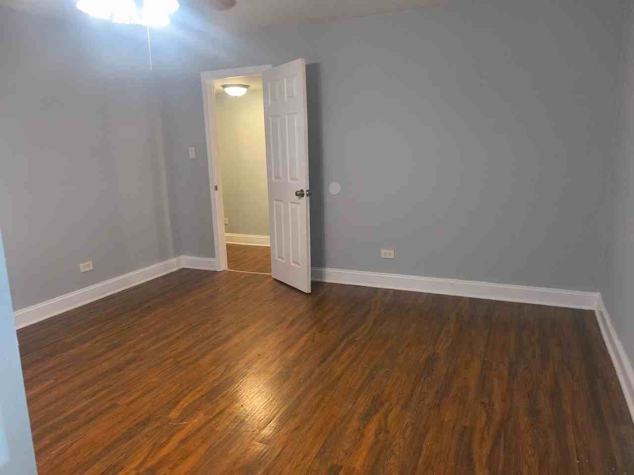 314 E 138th St #1R - Photo 3 of 10