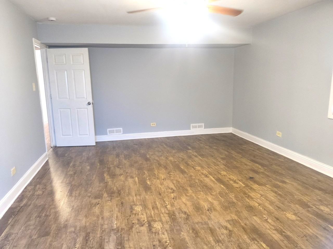 314 E 138th St #1R - Photo 4 of 10