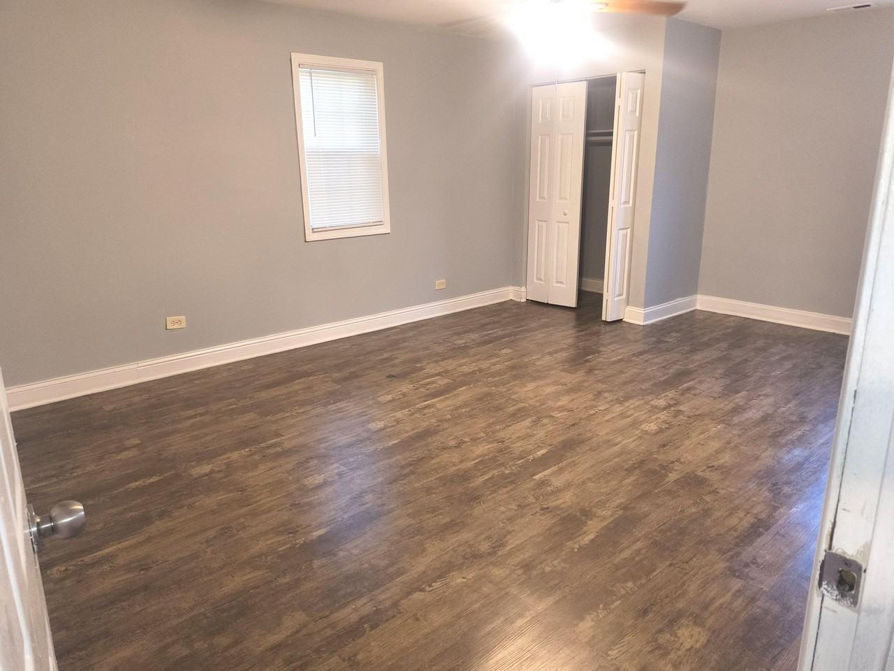 314 E 138th St #1R - Photo 5 of 10