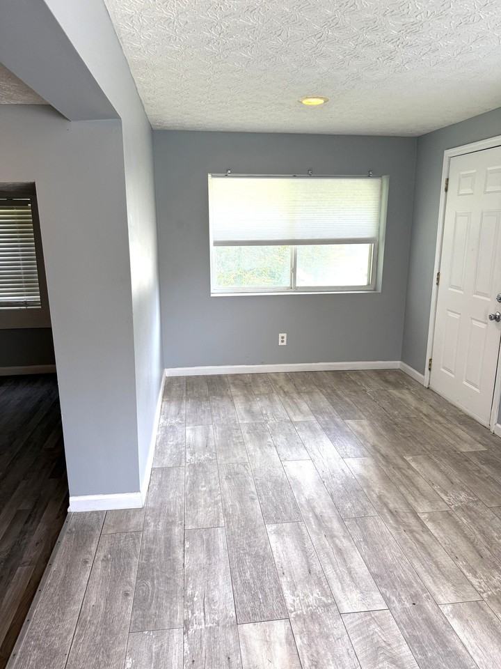 3556 Central Ave - Photo 4 of 16