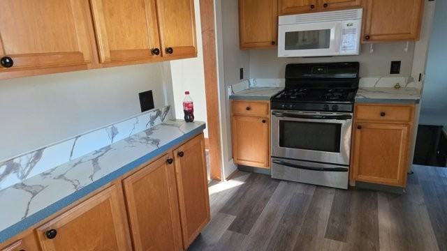 2187 Stone St - Photo 4 of 7