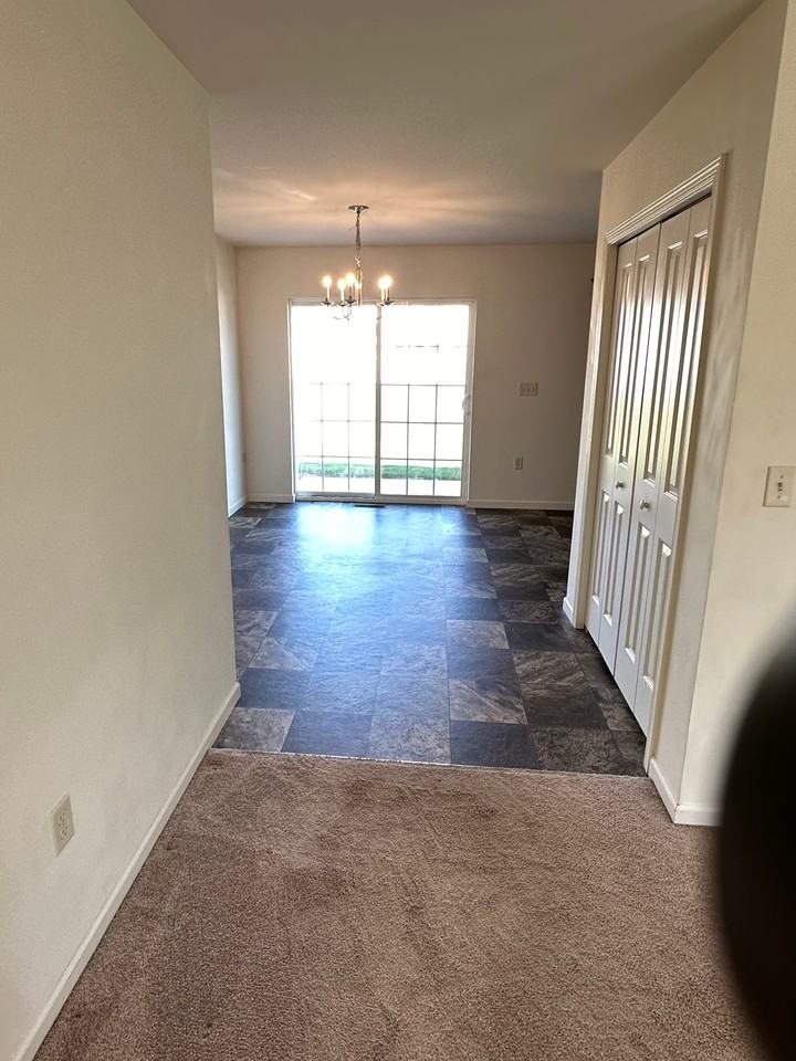 110 Nolan Dr - Photo 7 of 20