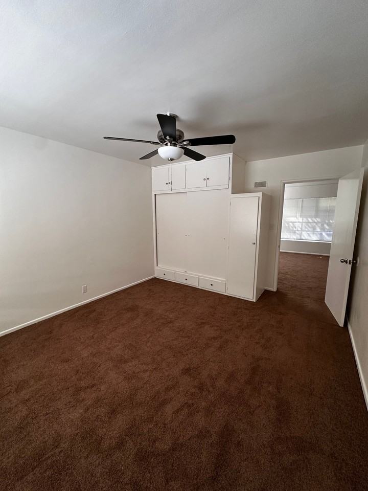 2821 Nina St #A - Photo 6 of 7