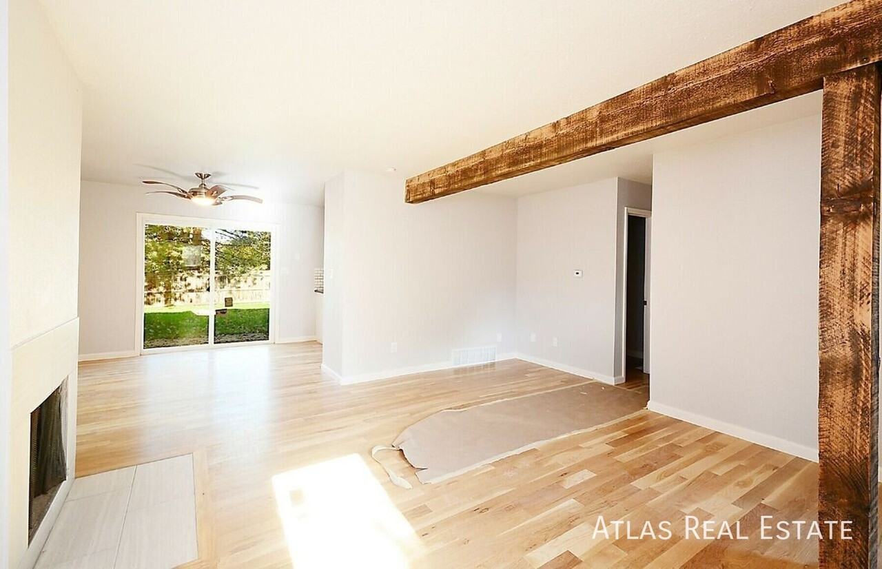 4491 Driftwood Pl - Photo 6 of 18