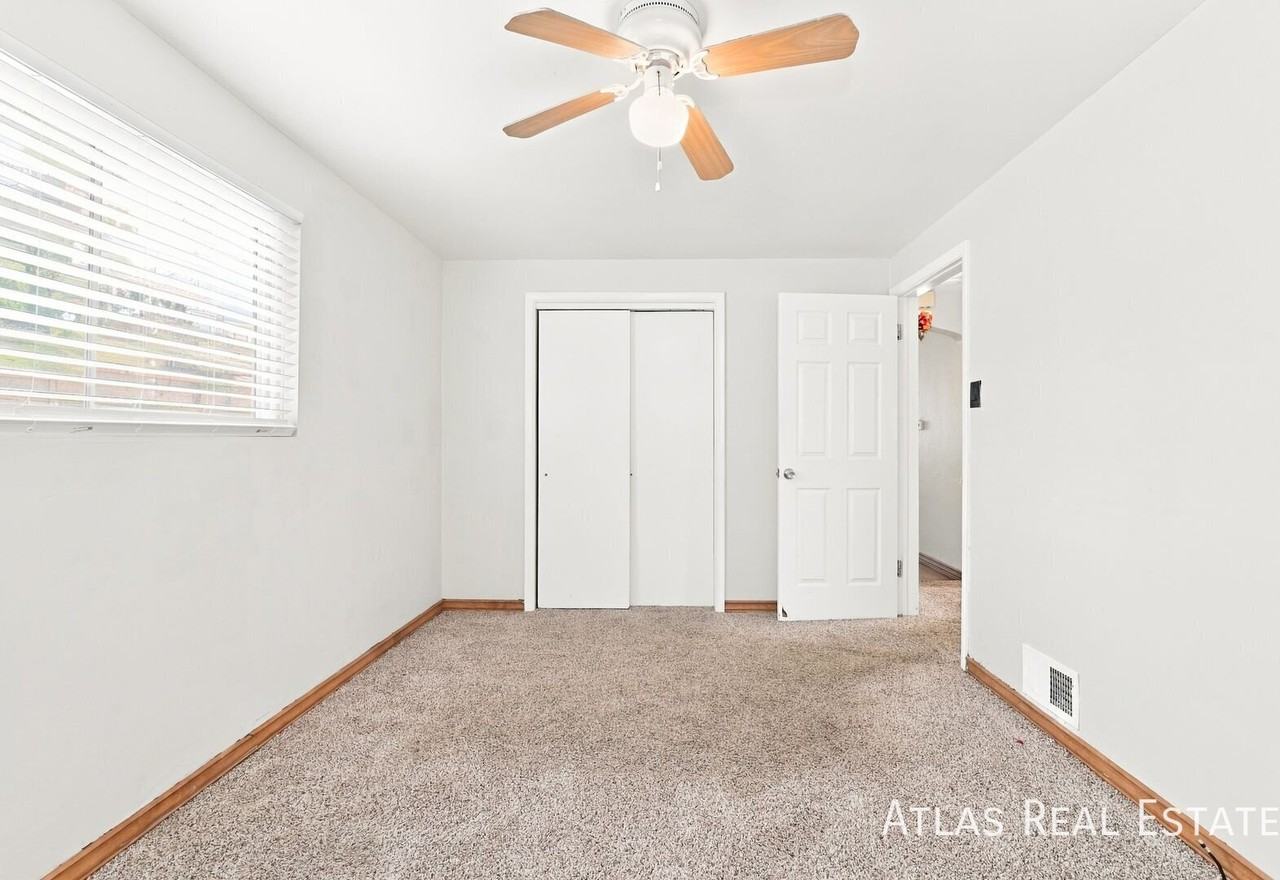 3586 Olive St - Photo 2 of 15