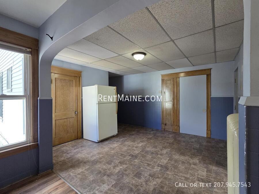 27 Cook St #A - Photo 3 of 14