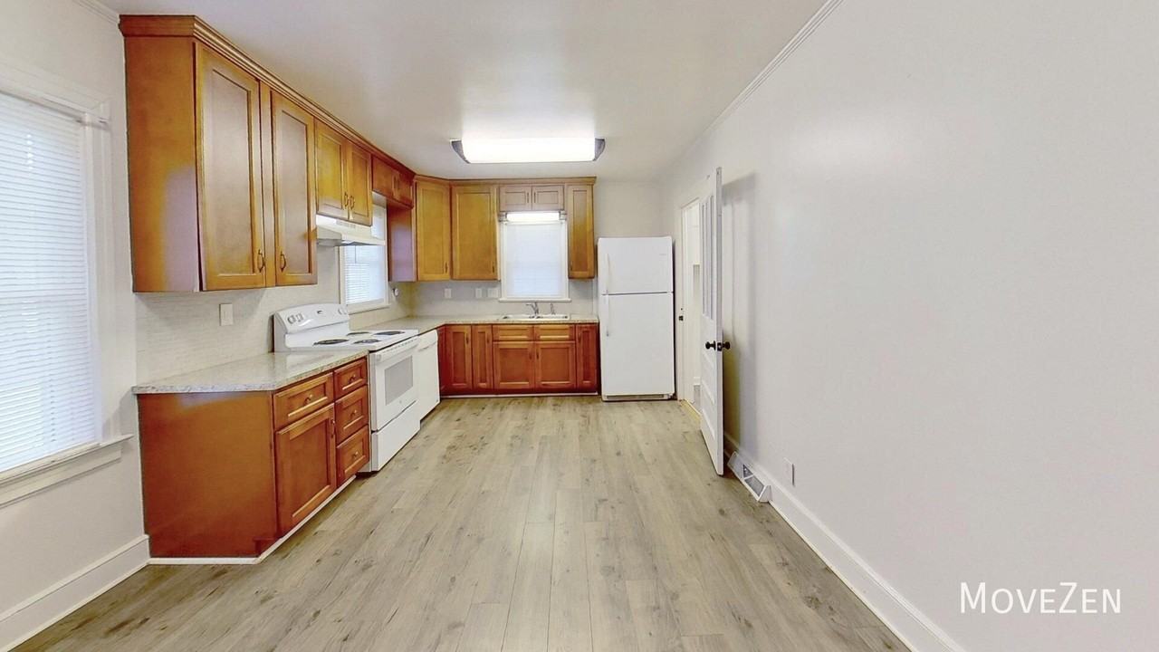 5549 Dogwood Dr - Photo 2 of 33