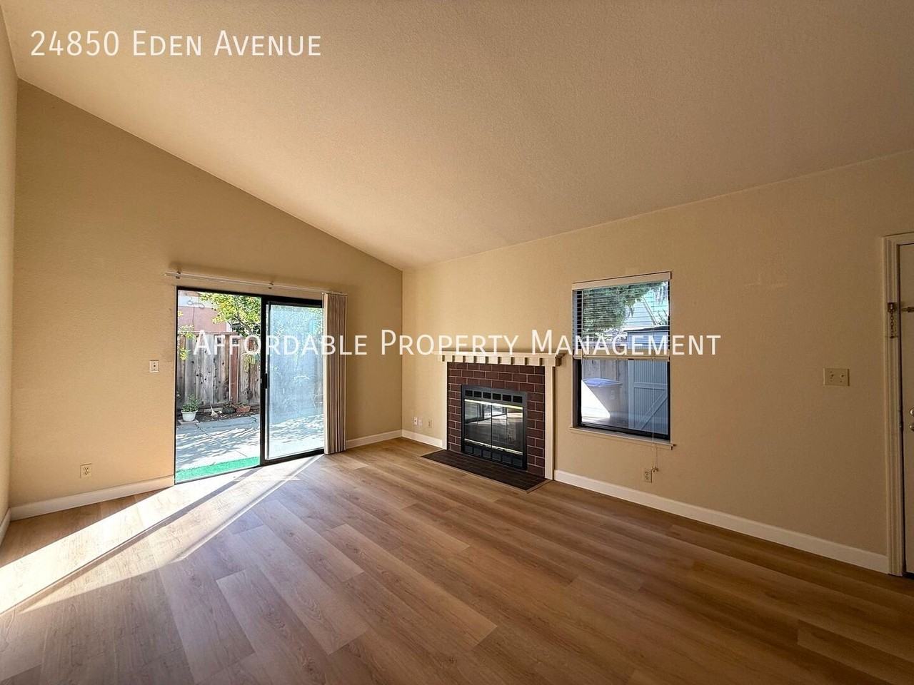 24850 Eden Ave - Photo 7 of 27