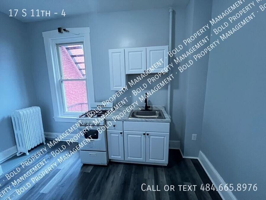 17 S 11th St #4 - Photo 2 of 6