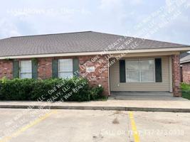 featured image of 4440 Brown St #6