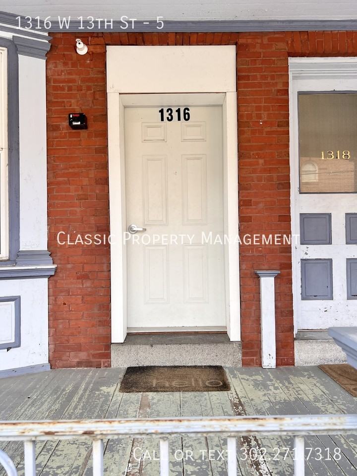 1316 W 13th St #5 - Photo 3 of 34