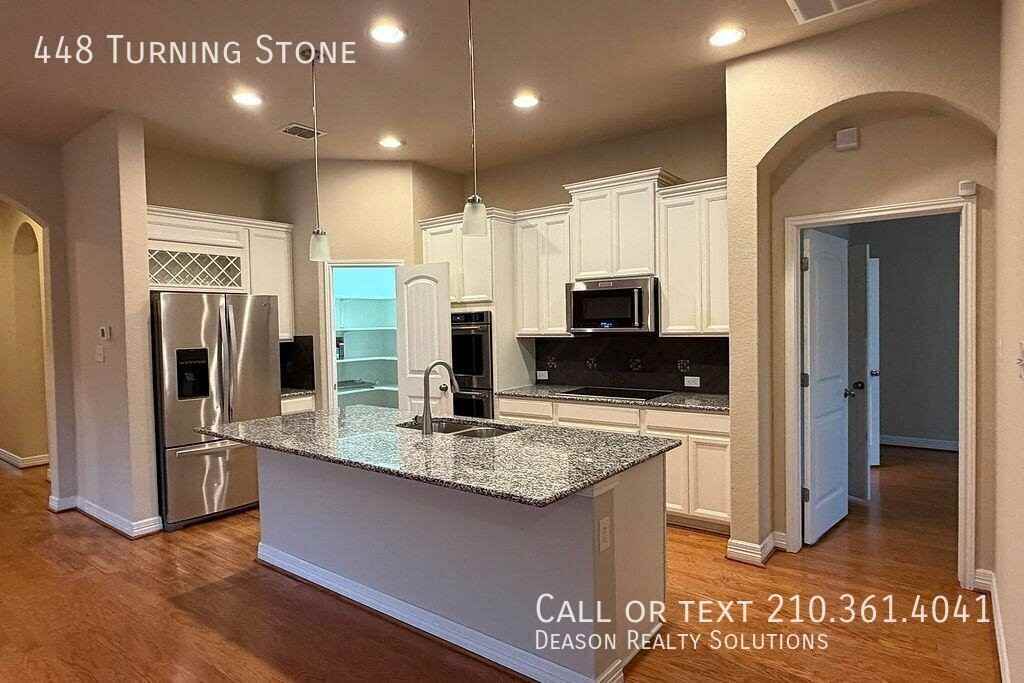 448 Turning Stone - Photo 7 of 36
