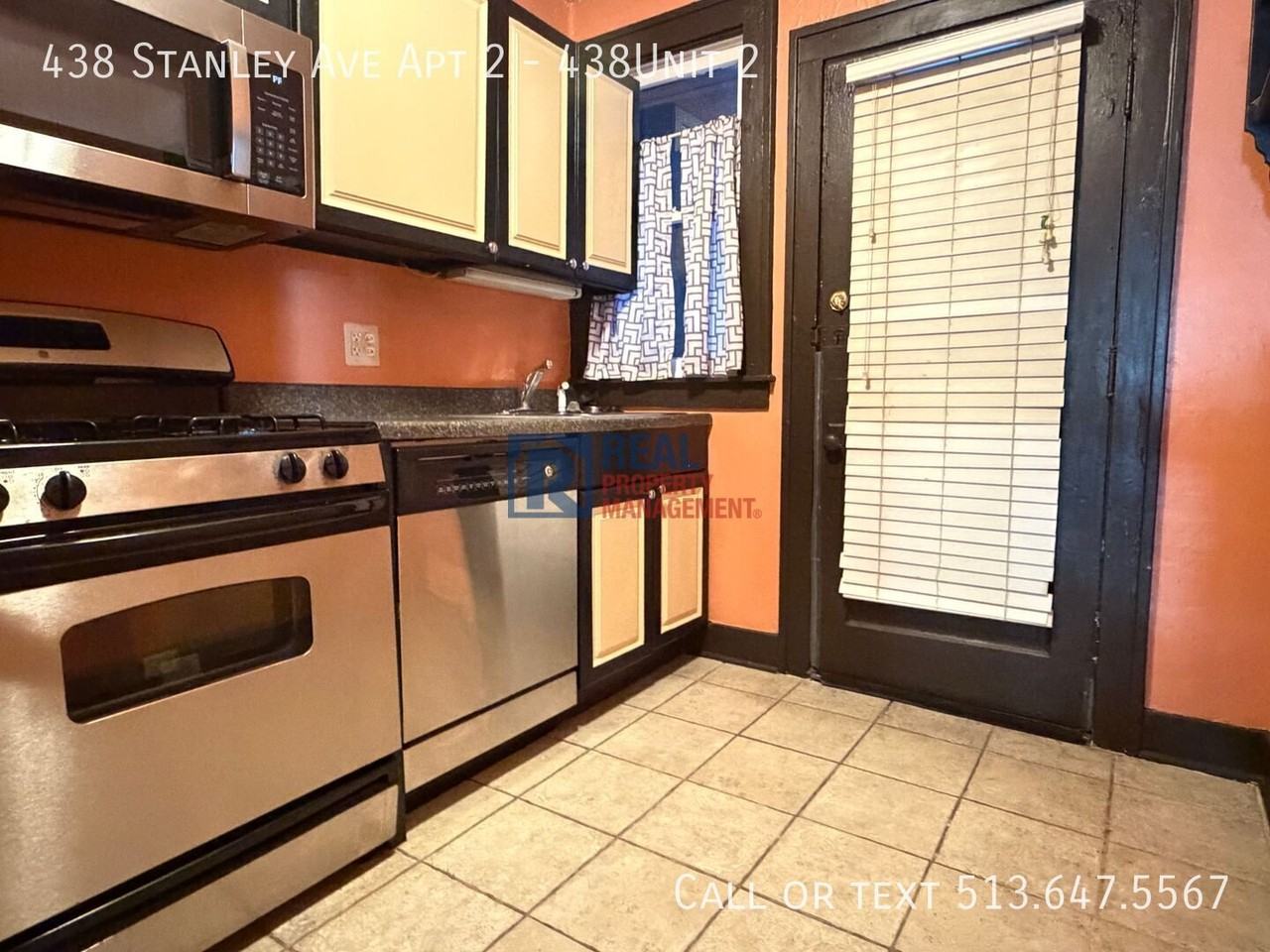 438 Stanley Ave Apt 2 #438UNIT2 - Photo 7 of 15