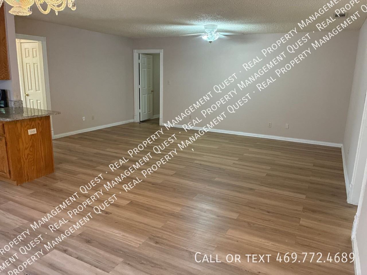 333 Fairhavens Pl - Photo 2 of 10