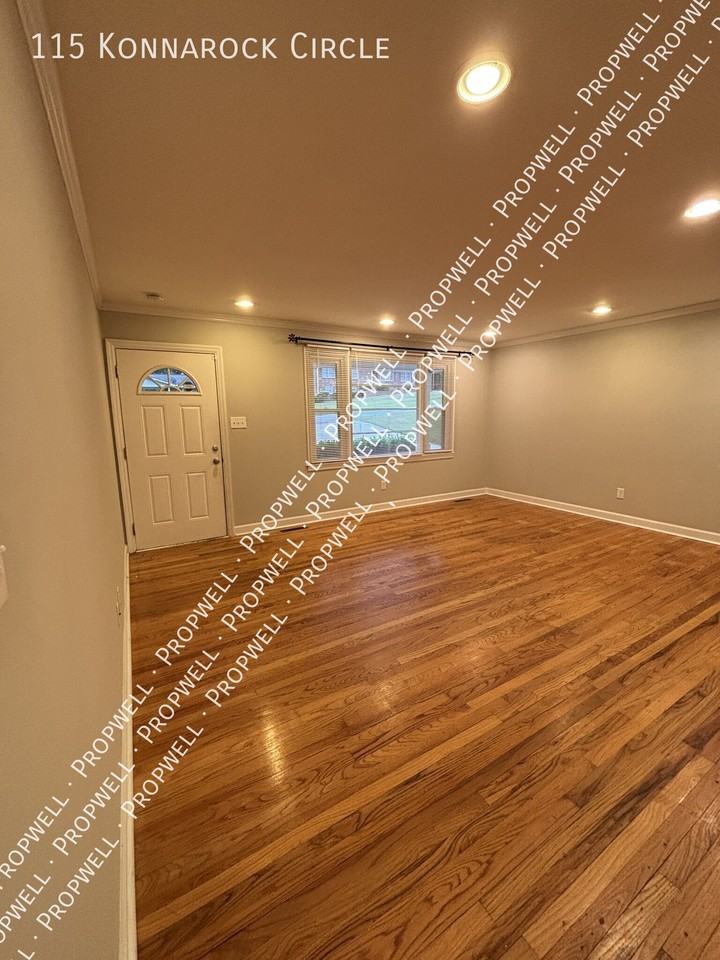 115 Konnarock Cir #1 - Photo 4 of 23