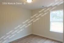 1006B Martin Dr #B - Photo 4 of 14