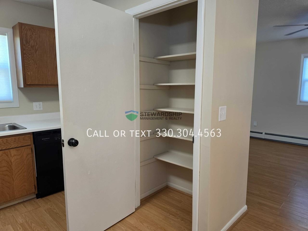 1082 Hazel St - Photo 3 of 32