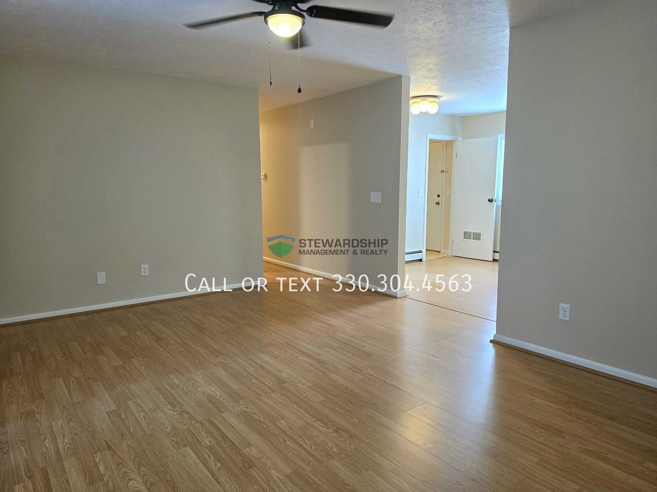 1082 Hazel St - Photo 5 of 32