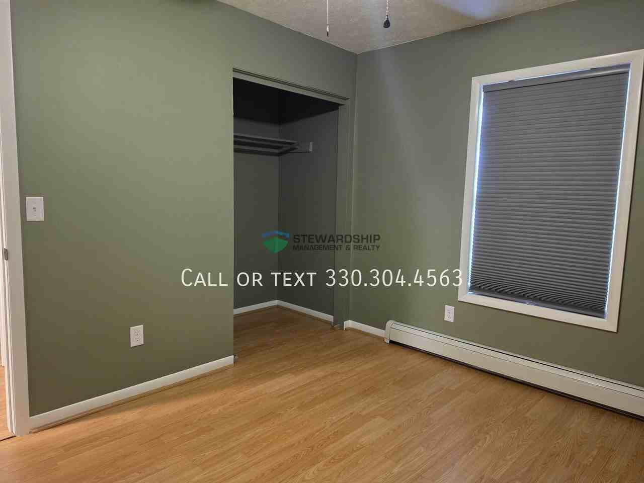 1082 Hazel St - Photo 6 of 32