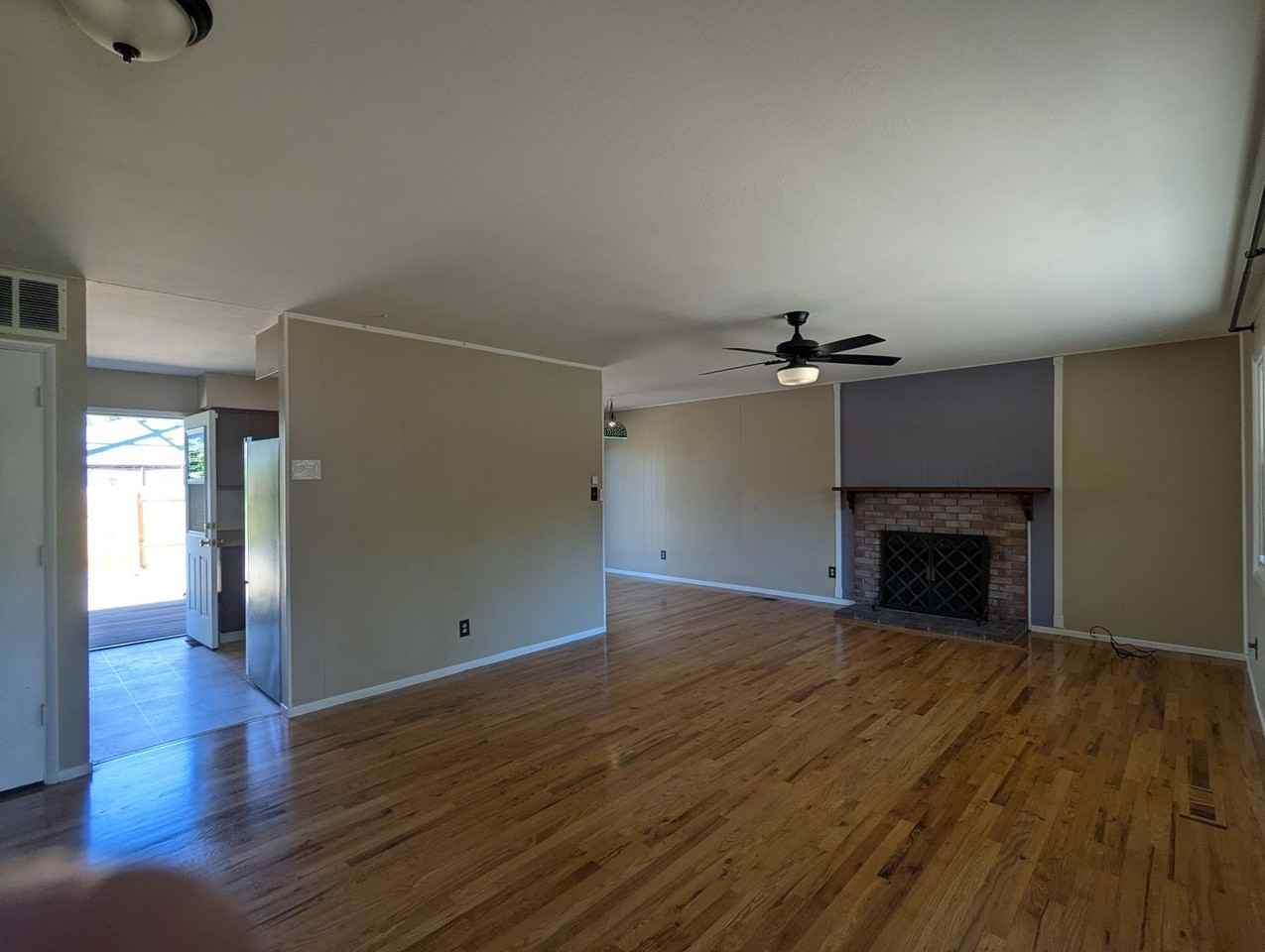 1421 Samuel Way - Photo 5 of 19